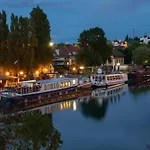 Les Rives Du Chateau 2 - Vue Sur Les Bateaux * Saverne