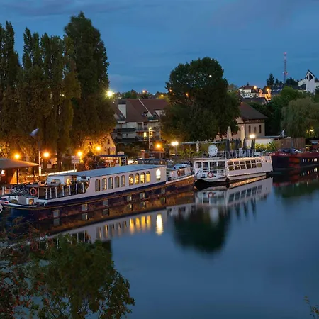 Les Rives Du Chateau 2 - Vue Sur Les Bateaux * Saverne